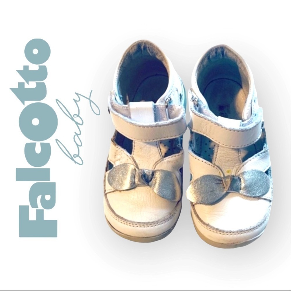 Naturino Falcotto sandal platino w/Velcro straps SZ 22
